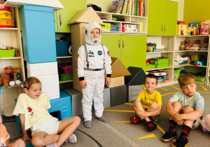 Efekt Sławosza - astronauci na stacji kosmicznej – dzień drugi