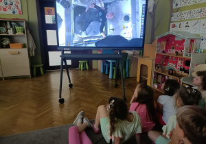 Efekt Sławosza - astronauci na stacji kosmicznej – dzień drugi