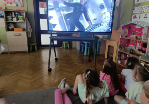 Efekt Sławosza - astronauci na stacji kosmicznej – dzień drugi