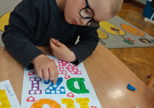 „Grafomotoryka w zabawach ukryta”- podsumowanie innowacji pedagogicznej w grupie I