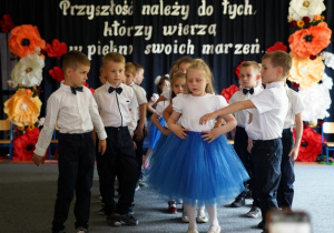 "Pożegnania nadszedł czas...." - grupa VI