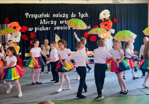 "Pożegnania nadszedł czas...." - grupa VI