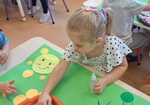 "Ja i ... Kropka" - Dzień Kropki w grupie IX