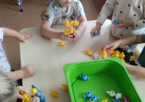"Ja i ... Kropka" - Dzień Kropki w grupie IX