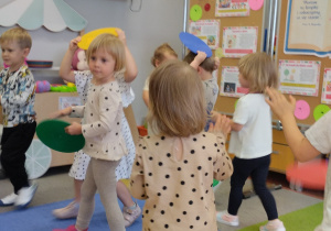 "Ja i ... Kropka" - Dzień Kropki w grupie IX