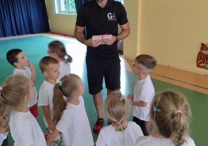 „Ruch to zdrowie – każdy przedszkolak to powie” – zajęcia sportowe w gr. XI i XII