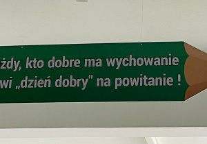 Wizyta gr. XI i XII w SP nr 9 im. Bohaterów Westerplatte w Koninie połączona z Międzynarodowym Dniem Kropki
