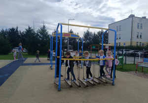 Wizyta gr. XI i XII w SP nr 9 im. Bohaterów Westerplatte w Koninie połączona z Międzynarodowym Dniem Kropki