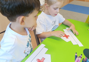 Poznajemy zawód pielęgniarki, czyli spotkanie z mamusią Antosi w gr. XII w ramach preorientacji zawodowej