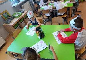 Poznajemy zawód pielęgniarki, czyli spotkanie z mamusią Antosi w gr. XII w ramach preorientacji zawodowej