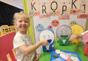 „Dzień Kropki – święto kreatywności” grupa VII