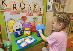 „Dzień Kropki – święto kreatywności” grupa VII