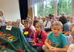 "Przedszkolaki recytują o jesieni" - konkurs recytatorski w grupie III i V