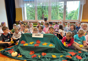 "Przedszkolaki recytują o jesieni" - konkurs recytatorski w grupie III i V