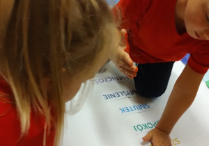 „Tęcza Przyjaźni i Kolorowe Emocje w Dniu Chłopaka” - zajęcia w grupie X w ramach Tygodnia Budowania Relacji