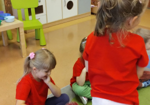 „Tęcza Przyjaźni i Kolorowe Emocje w Dniu Chłopaka” - zajęcia w grupie X w ramach Tygodnia Budowania Relacji
