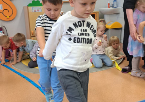 "Mam super moce... i dzielę się nimi". Świętujemy Dzień Chłopaka w ramach Tygodnia Budowania Relacji - grupa IX