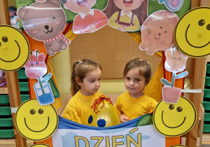 ŚWIATOWY DZIEŃ UŚMIECHU w Tygodniu Budowania Relacji – grupa X