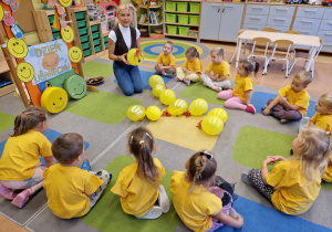 ŚWIATOWY DZIEŃ UŚMIECHU w Tygodniu Budowania Relacji – grupa X