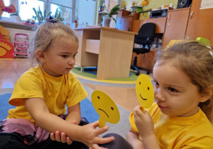 ŚWIATOWY DZIEŃ UŚMIECHU w Tygodniu Budowania Relacji – grupa X
