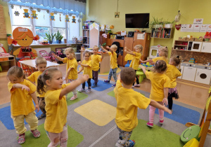 ŚWIATOWY DZIEŃ UŚMIECHU w Tygodniu Budowania Relacji – grupa X