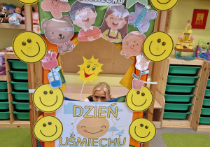 ŚWIATOWY DZIEŃ UŚMIECHU w Tygodniu Budowania Relacji – grupa X
