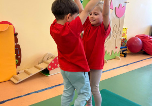„Słoneczko dobrych relacji… Bo razem świecimy jaśniej...” – zajęcia w gr. XII w ramach Tygodnia Budowania Relacji