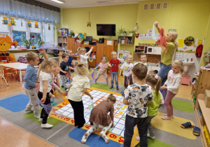 KODUJEMY …kolorowo i jesiennie - grupa X w Tygodniu Code Week 2025