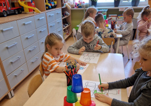 KODUJEMY …kolorowo i jesiennie - grupa X w Tygodniu Code Week 2025