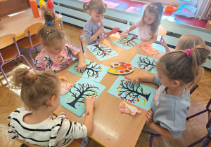 Projekt edukacyjny "Pod jesiennym parasolem"