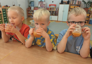 Projekt edukacyjny "Pod jesiennym parasolem"