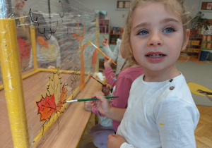 Projekt edukacyjny "Pod jesiennym parasolem"