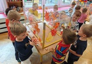 Projekt edukacyjny "Pod jesiennym parasolem"