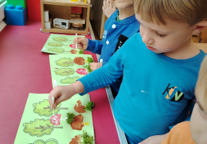 Projekt edukacyjny "Pod jesiennym parasolem"