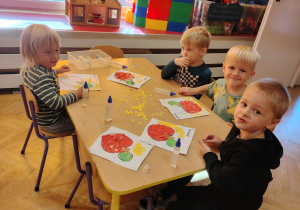 Projekt edukacyjny "Pod jesiennym parasolem"