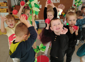 Projekt edukacyjny "Pod jesiennym parasolem" w grupie II