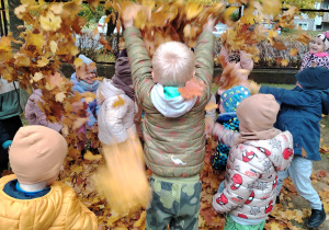 Projekt edukacyjny "Pod jesiennym parasolem"