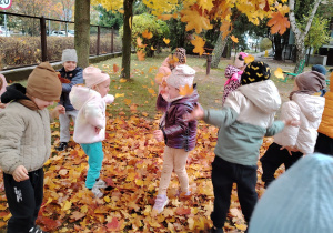 Projekt edukacyjny "Pod jesiennym parasolem"
