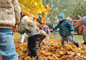 Projekt edukacyjny "Pod jesiennym parasolem"