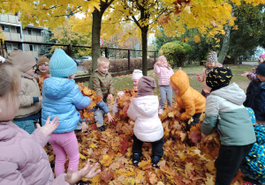 Projekt edukacyjny "Pod jesiennym parasolem"
