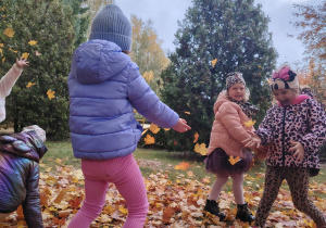 Projekt edukacyjny "Pod jesiennym parasolem"