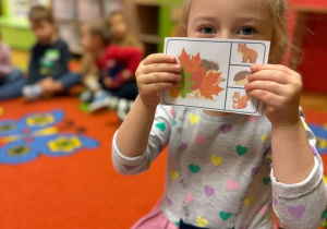 „Dotykam, słucham, czuję – jesień”