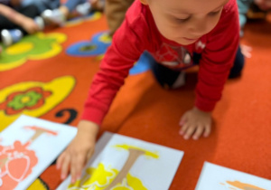 „Dotykam, słucham, czuję – jesień”