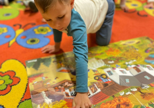 „Dotykam, słucham, czuję – jesień”