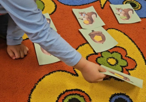 „Dotykam, słucham, czuję – jesień”