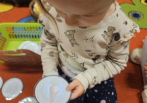 „Dotykam, słucham, czuję – jesień”