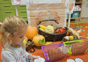 „Dotykam, słucham, czuję – jesień”