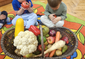 „Dotykam, słucham, czuję – jesień”