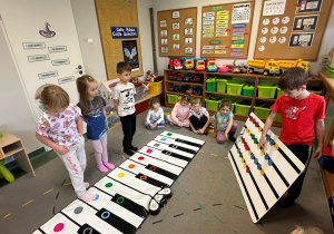 Dźwięki, kolory i uśmiechy – Color Piano w gr III