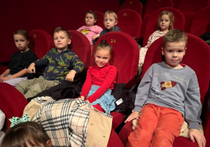 Spektakl teatralny pt.: "Przygody Baltazara" w KDK- gr. IV, V, XI i XII